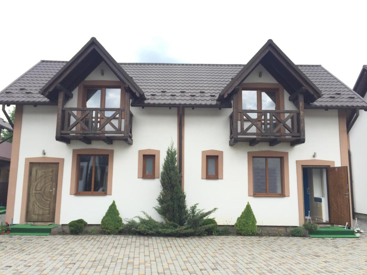 Карпатський Готель Олександрія Mikulicsin Kültér fotó